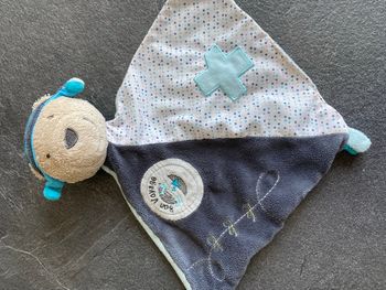 Doudou ours plat sauthon aviateur 