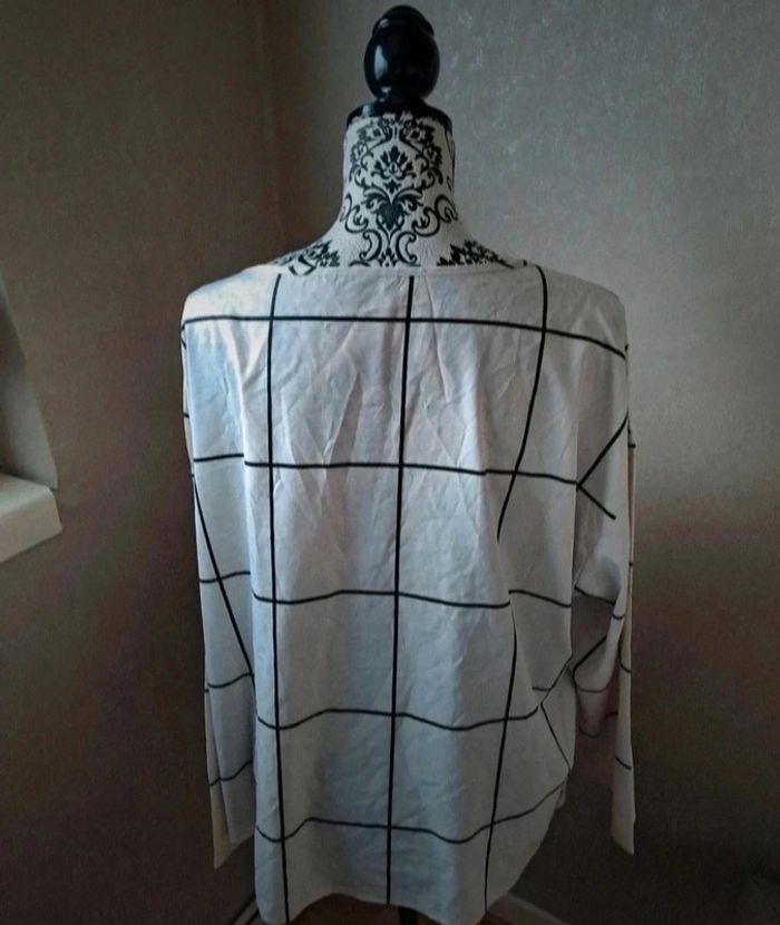 Jolie blouse manches longues col en V taille 3XL ou 50 - photo numéro 5