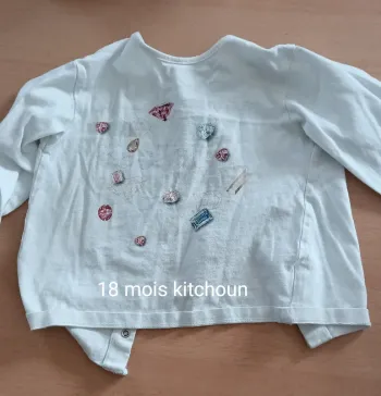 Tee shirt