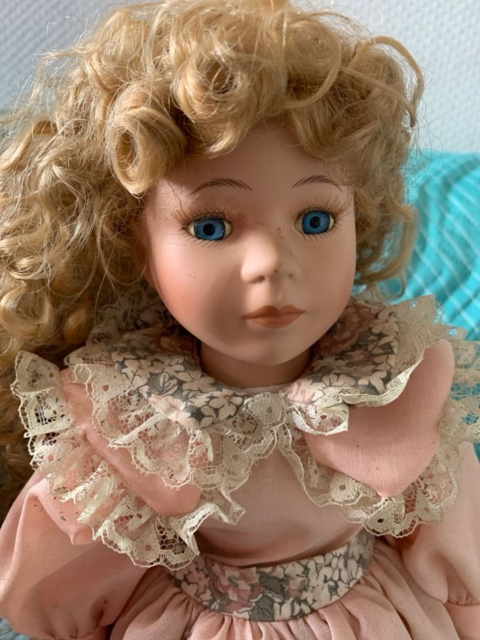 Poupée - photo numéro 2