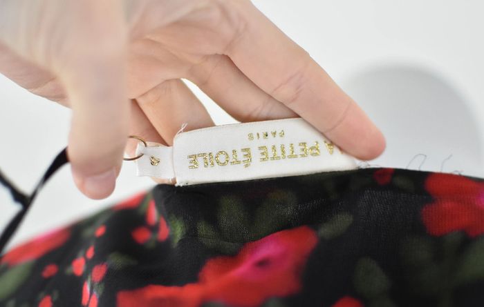 Robe La Petite Etoile en taille 4 - Neuve avec étiquettes - photo numéro 5