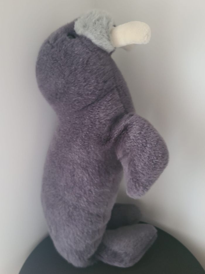 Peluche réaliste en forme de morse - photo numéro 2