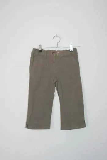 Pantacourt marron/kaki NKY de chez Kiabi taille 8 ans,