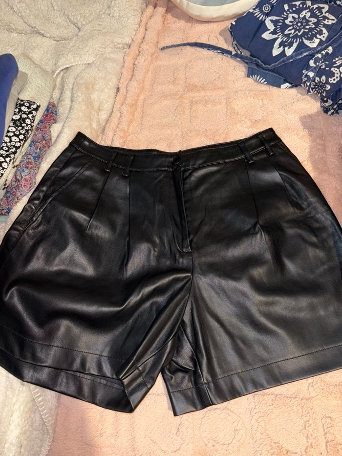 short simili cuir - photo numéro 2