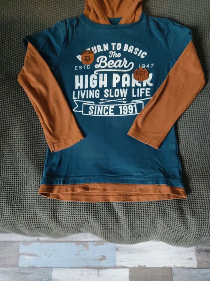 T-shirt manches longues à capuche 8 ans 🤩 - photo numéro 4
