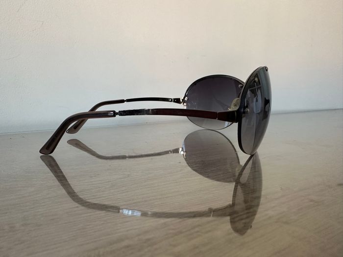 Lunettes de soleil Grises légèrement dégradées - photo numéro 4