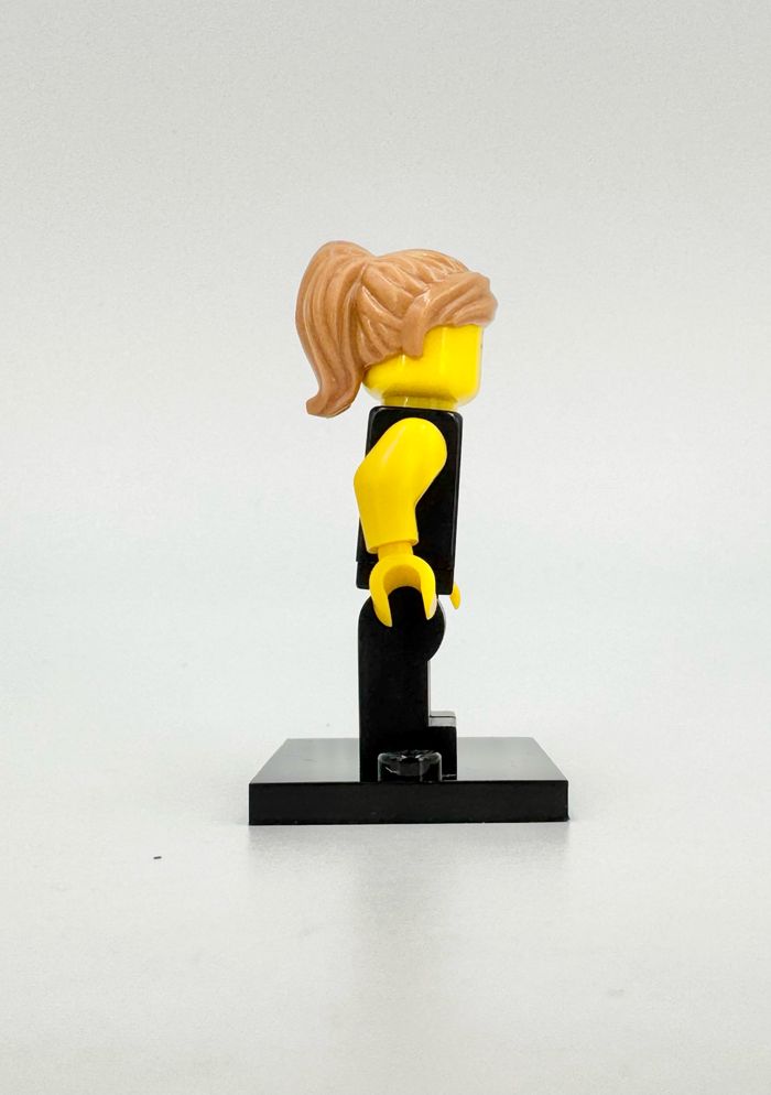 Lego Figurines Série 4 (Réf. : 8804) : La Surfeuse - photo numéro 5