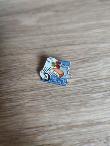 Pin's Hagenthal déguster