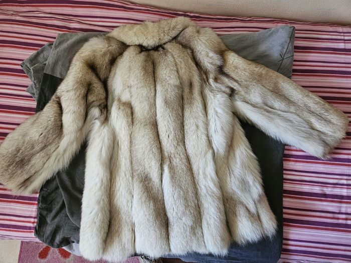 Manteau vintage en fourrure naturelle - photo numéro 3