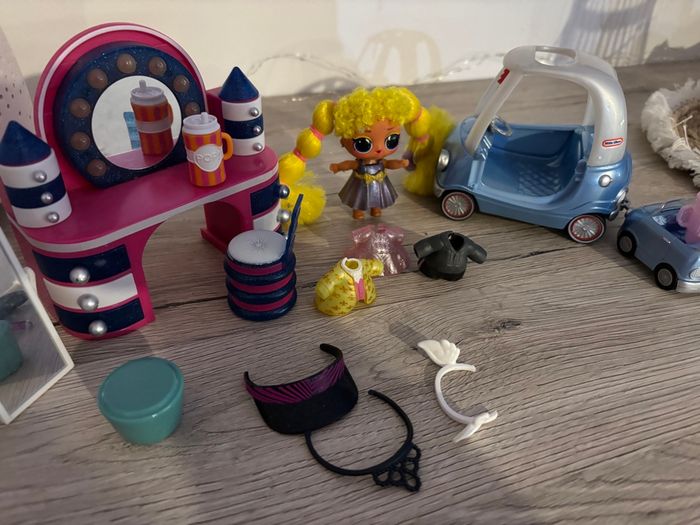 Lot poupée L.o.l surprise