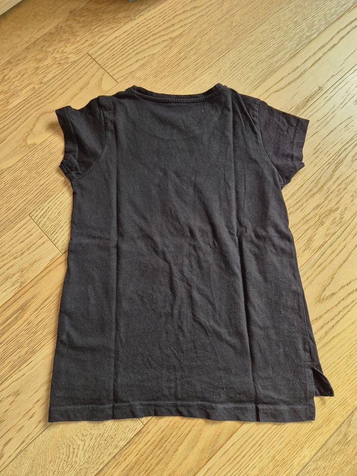 Tshirt noir 10 ans, TBE 🎸 - photo numéro 2