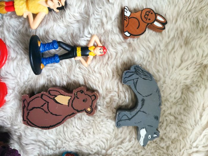 Lot 24 jouets/figurines divers - photo numéro 2