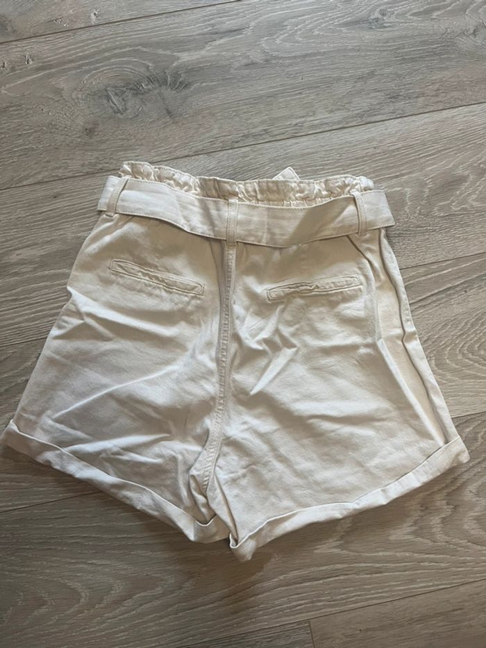 Short en jean crème - photo numéro 2