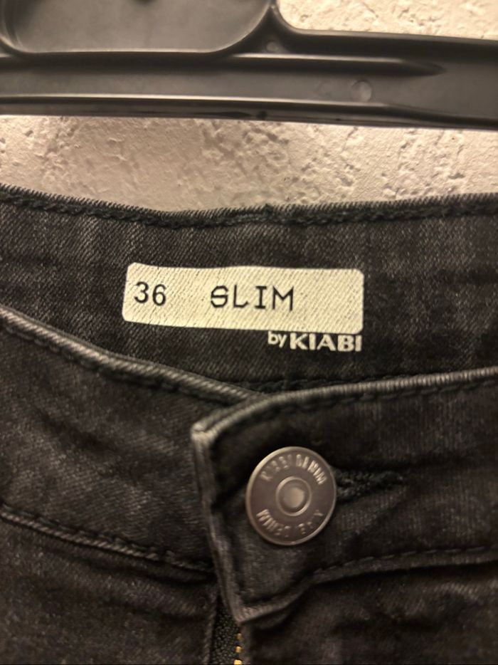 Short noir - photo numéro 3