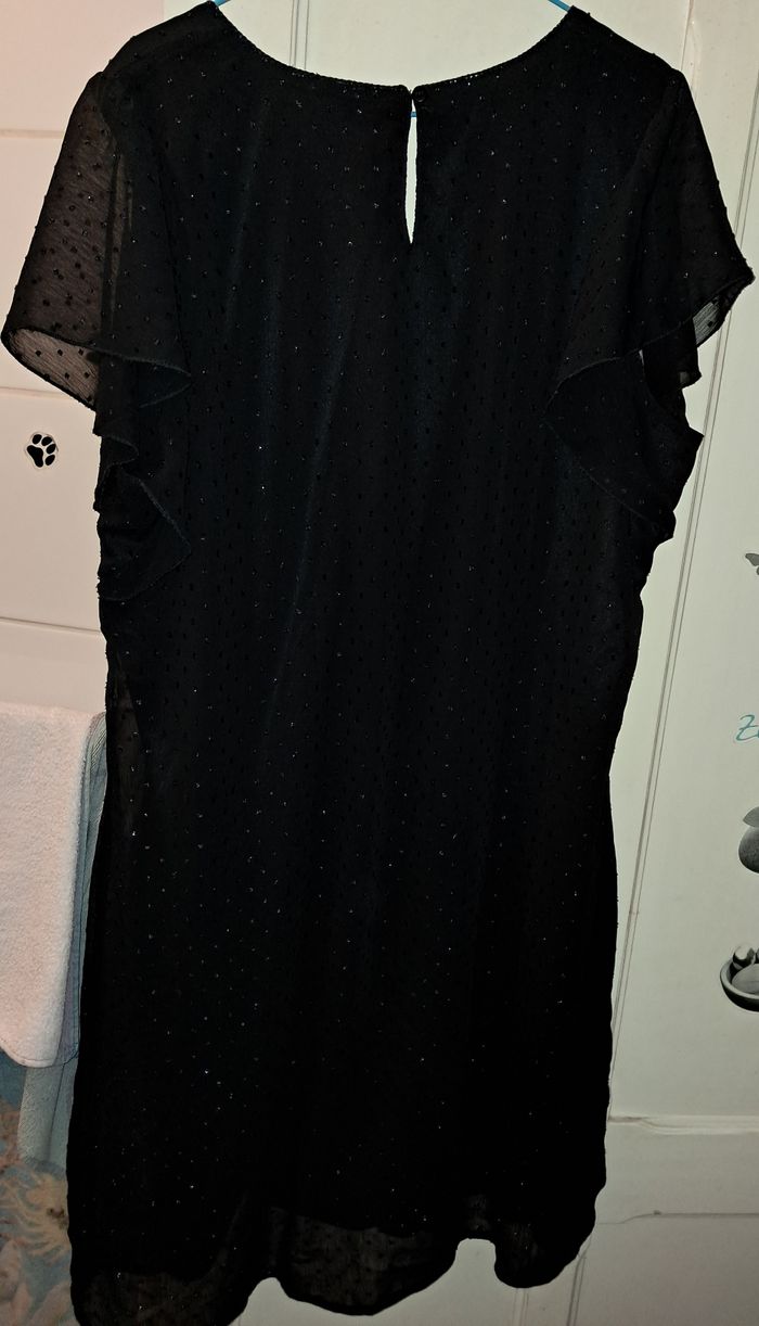 Robe  mi longue - photo numéro 2
