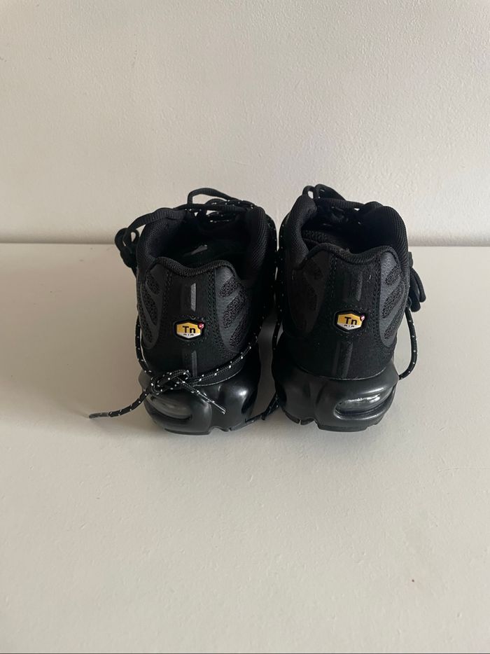 Nike Taille 37 - photo numéro 3