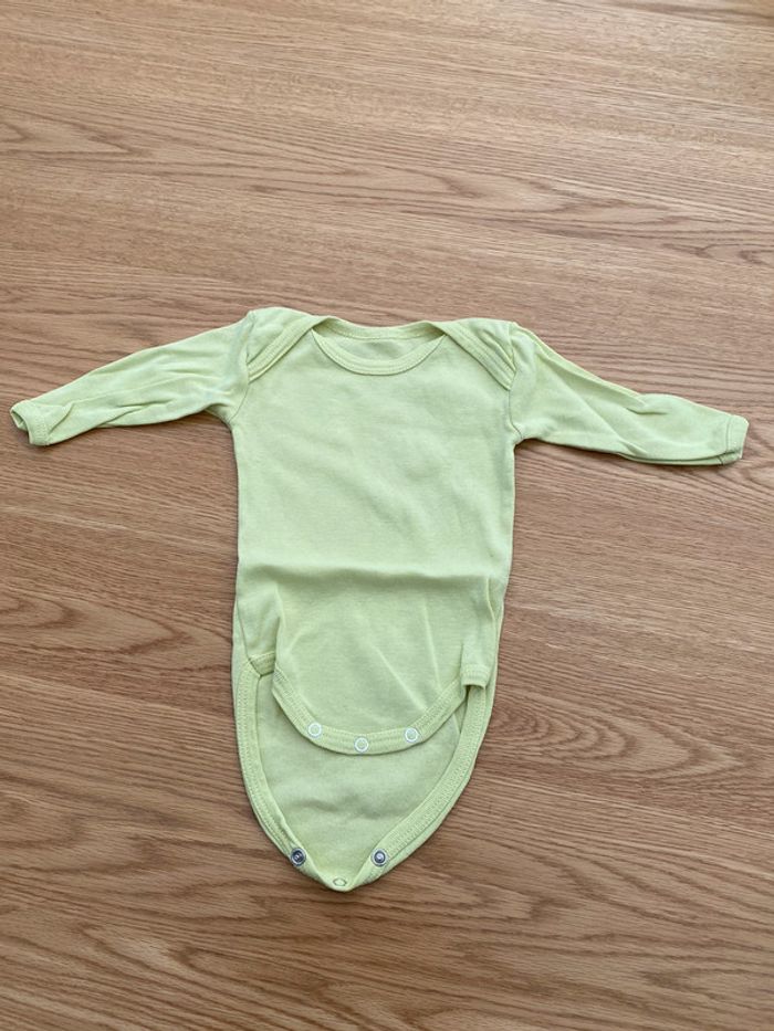 Lot 7 Bodies - 3 mois - photo numéro 2