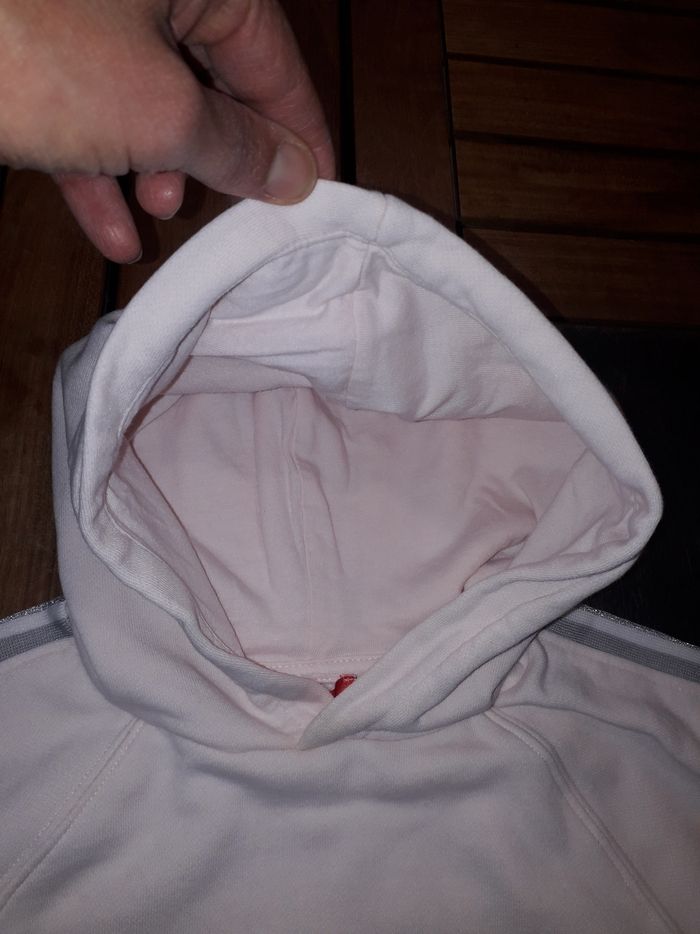 sweat à capuches T 6 ans - photo numéro 4