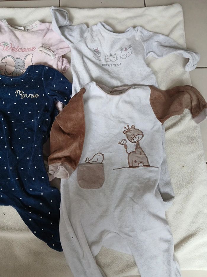 Pyjamas - photo numéro 2