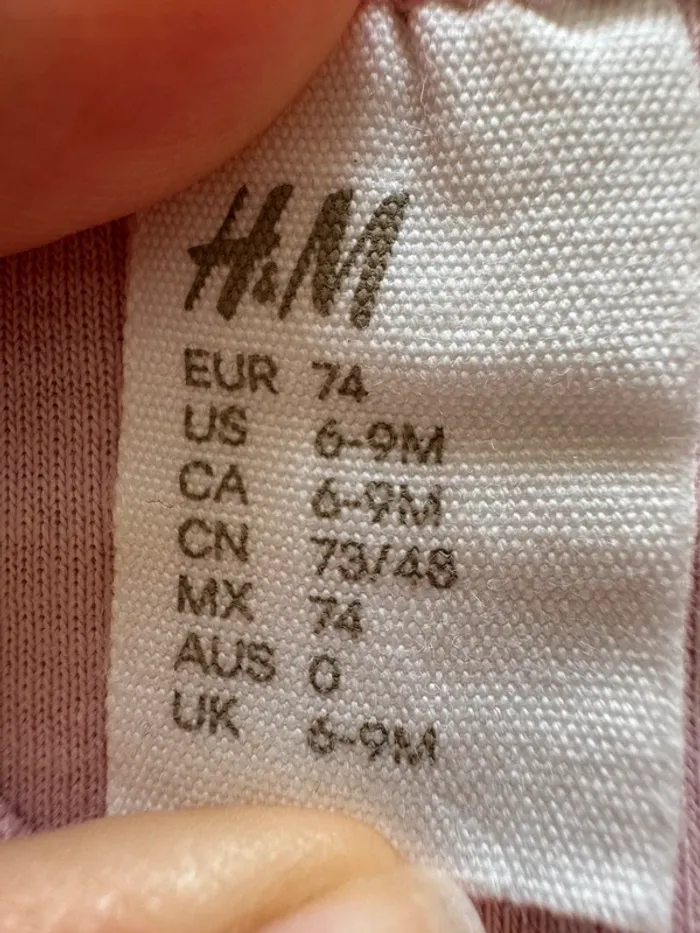 Body rose H&M 9 mois TBE - photo numéro 4