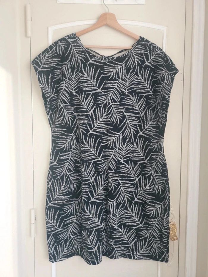 Robe à motifs taille 44-46