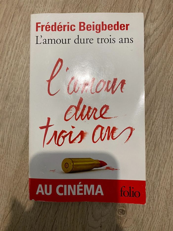 Livre l’amour dure 3 ans