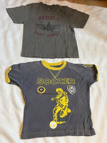2 tee-shirts 4 ans