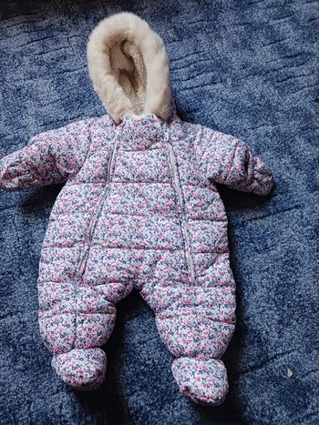 Vends Combinaison fille 0/3 mois