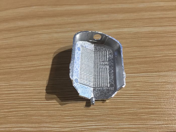 Calandre avant pièce détachée miniature Mercedes Benz 500 K 1936 Burago 1/20 1/20e 1/20eme #A46 - photo numéro 2