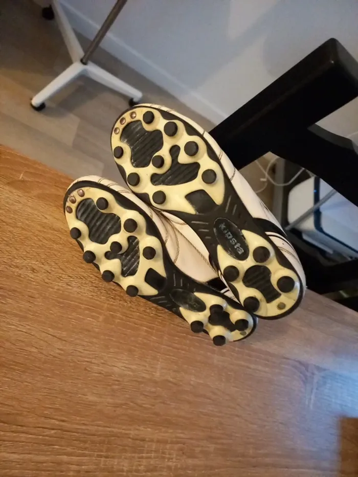 Chaussures de foot 35 - photo numéro 10