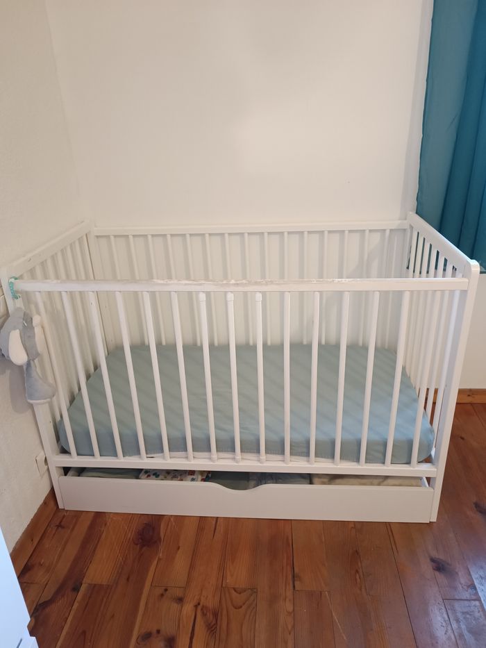 Lit bébé a barreaux - photo numéro 2