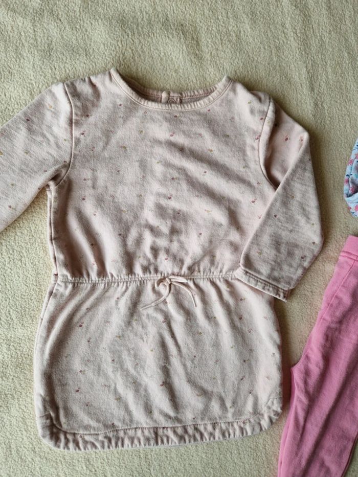 Lot vêtements fille 18 mois - photo numéro 2