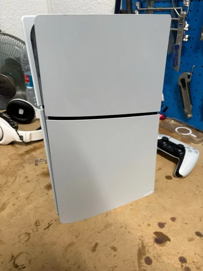 PlayStation 5 1 To blanche - photo numéro 2