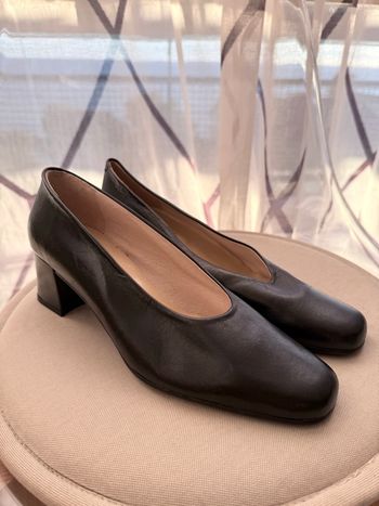 Escarpins neufs René Derhy tout cuir pointure 39