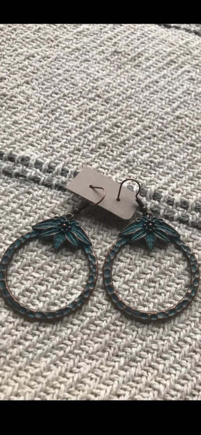 Magnifique boucles d’oreilles avec turquoise et bronze - photo numéro 3