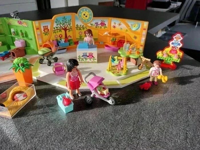 60 € Playmobil 9078 galerie marchande + Playmobil 9079 magasin pour bébé - photo numéro 11