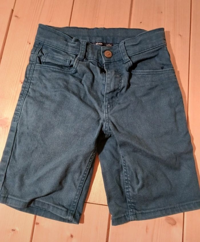 Short en jean vert sapin