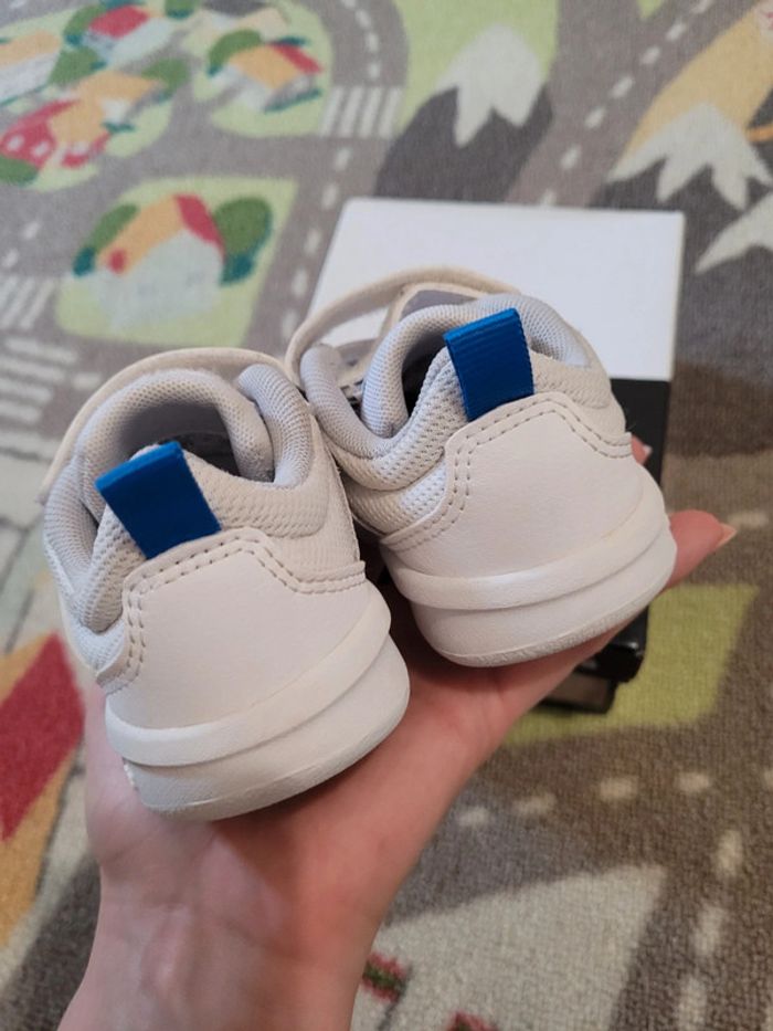 Basket Adidas 21 - photo numéro 6