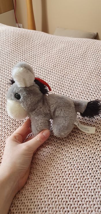 Âne en peluche
