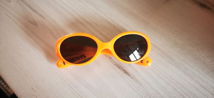 Lunettes bébé neuve jamais porté - photo numéro 3