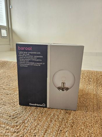 💡 Idée cadeau : Superbe lampe de table décorative neuve