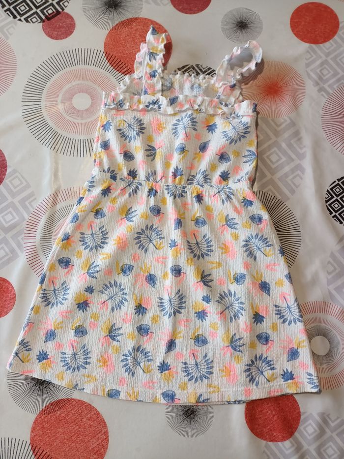 Lot 4 robes 🌴 taille 4 ans - photo numéro 5