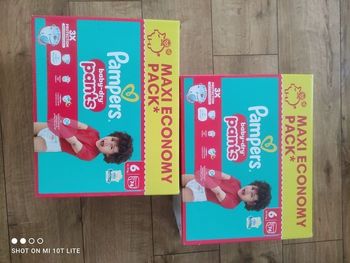 Couches Pampers pants