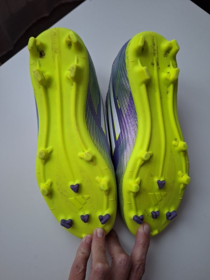 Crampons Adidas F50 Club 38. - photo numéro 4