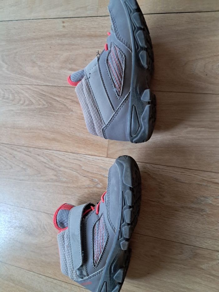 Chaussures de randonnée 28 - photo numéro 2