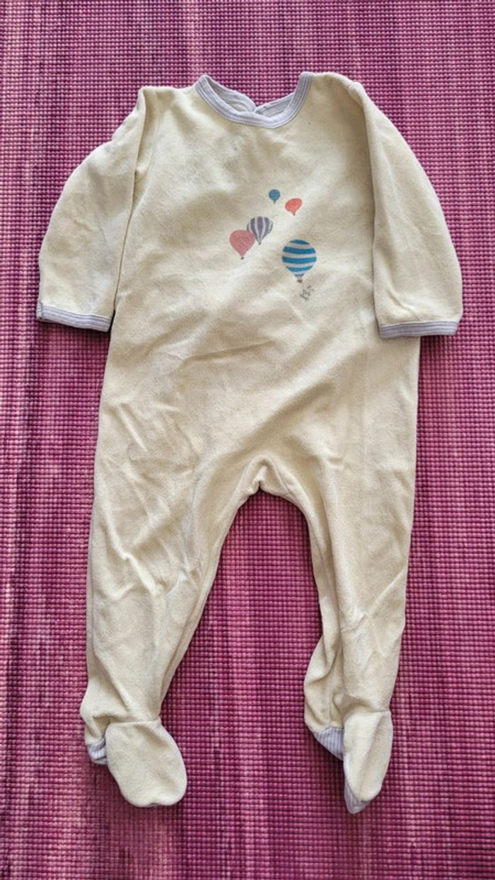 Lot pyjamas 18M - photo numéro 5