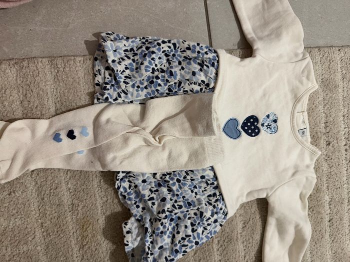 Lot vêtements bébé fille 0-6 mois - photo numéro 2