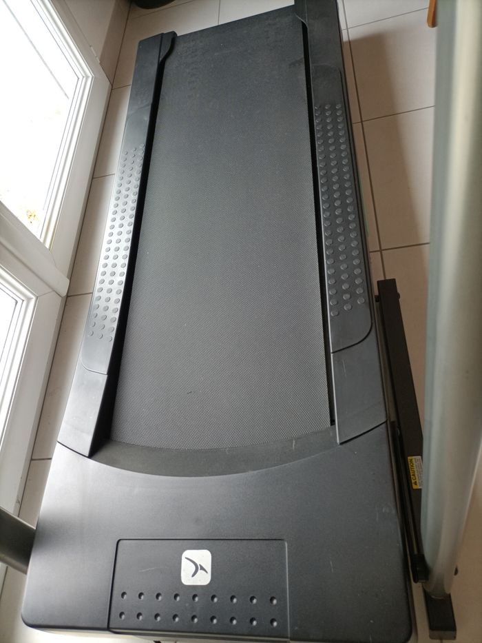 Tapis de course Domyos Essential Run - 8 programmes jusqu'à 14 km/h - photo numéro 2