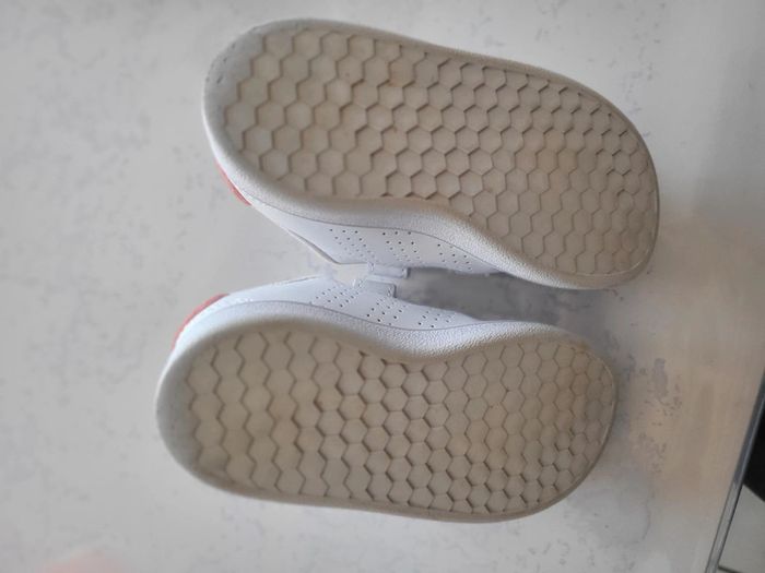 Baskets Adidas  Stan Smith rose  pointure 23 - photo numéro 4