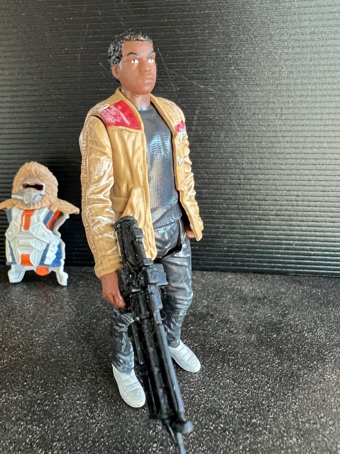Finn Figurine Star Wars 11cm Le Reveil de la Force - photo numéro 6